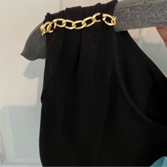 Black gold chain top - Picture 2 of 4